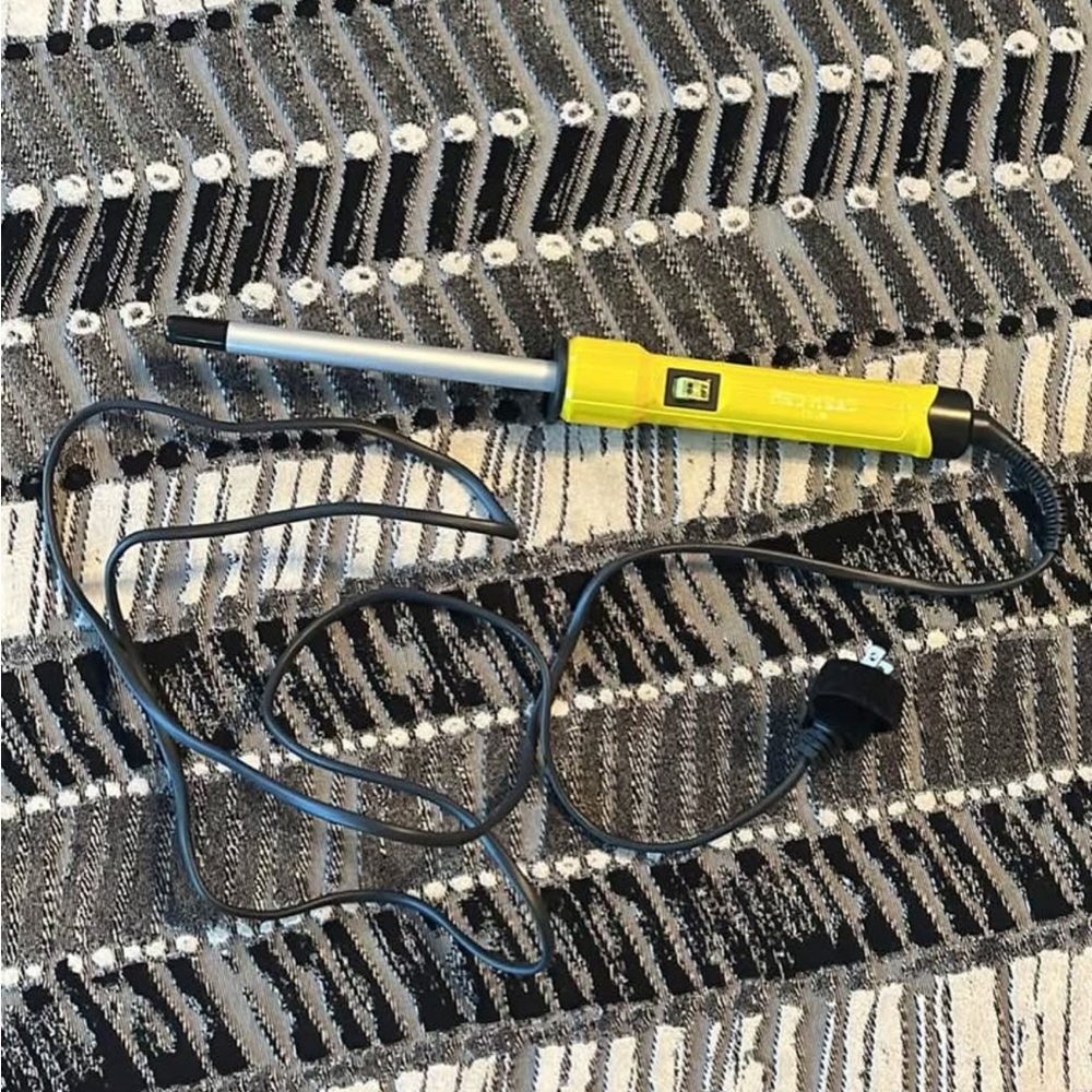 Weller Yellow Soldering Iron